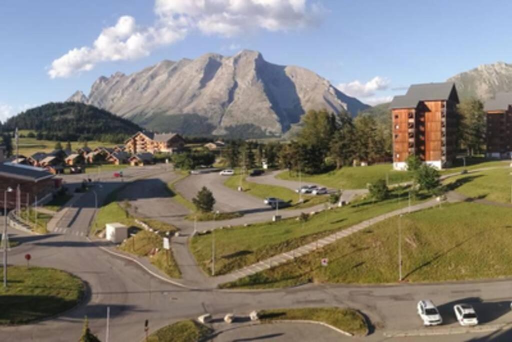 Studio à la montagne vue imprenable sur la vallee Saint-Étienne-en-Dévoluy Exterior foto