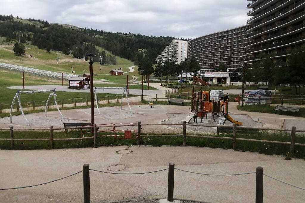 Studio à la montagne vue imprenable sur la vallee Saint-Étienne-en-Dévoluy Exterior foto